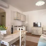 Διαμέρισμα Superb Le Residenze Del Golfo Di Num2192